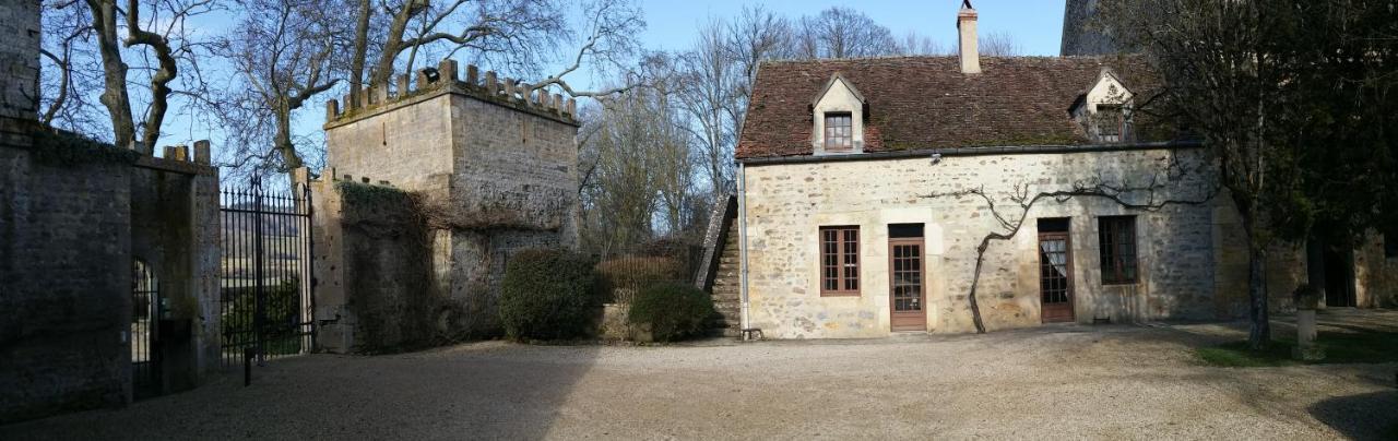 Chateau De Vault De Lugny Exterior photo